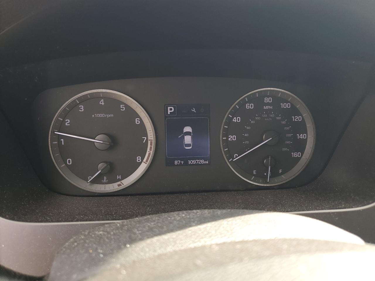 2015 Hyundai Sonata - Image 9