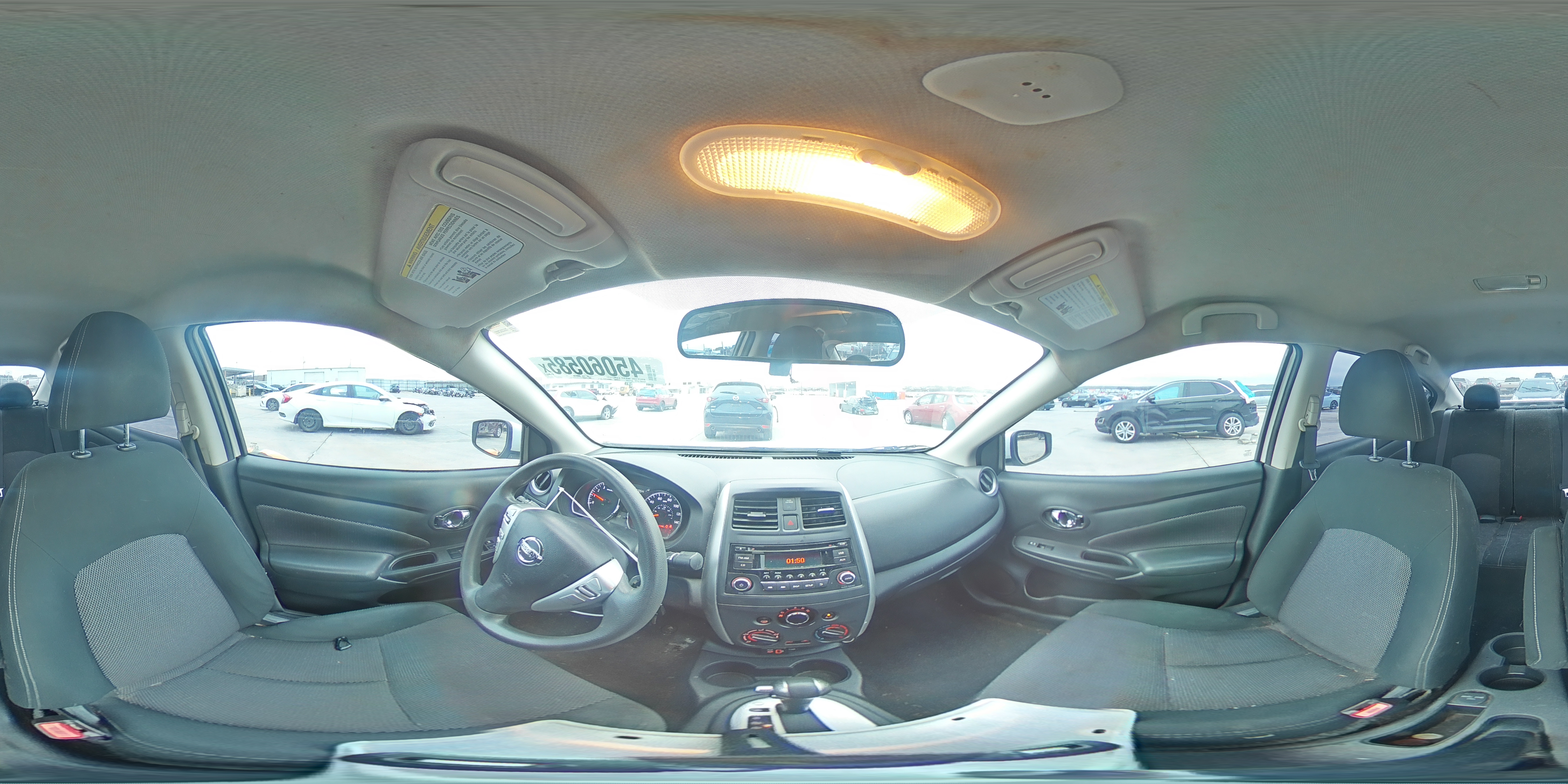 2018 Nissan Versa - Image 12