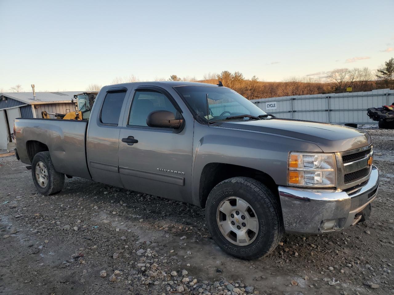 2013 Chevrolet Silverado - Image 4