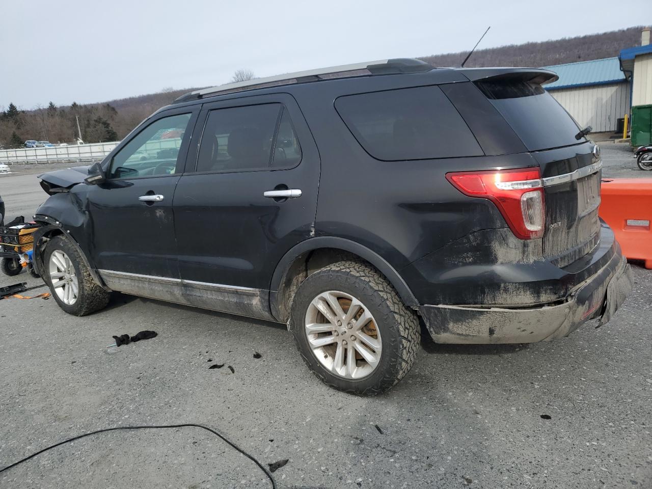 2013 Ford Explorer - Image 2