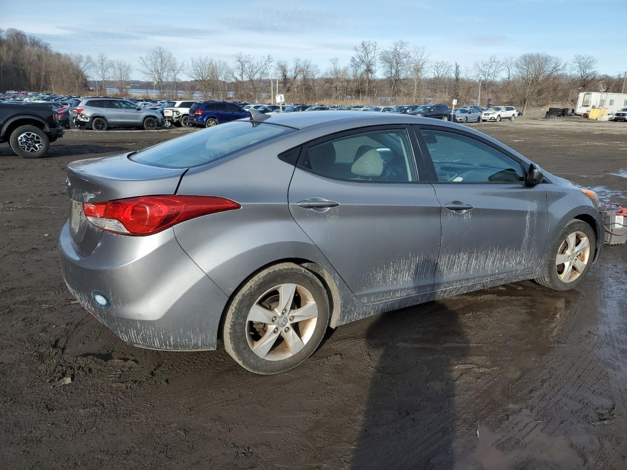 2011 Hyundai Elantra - Image 3