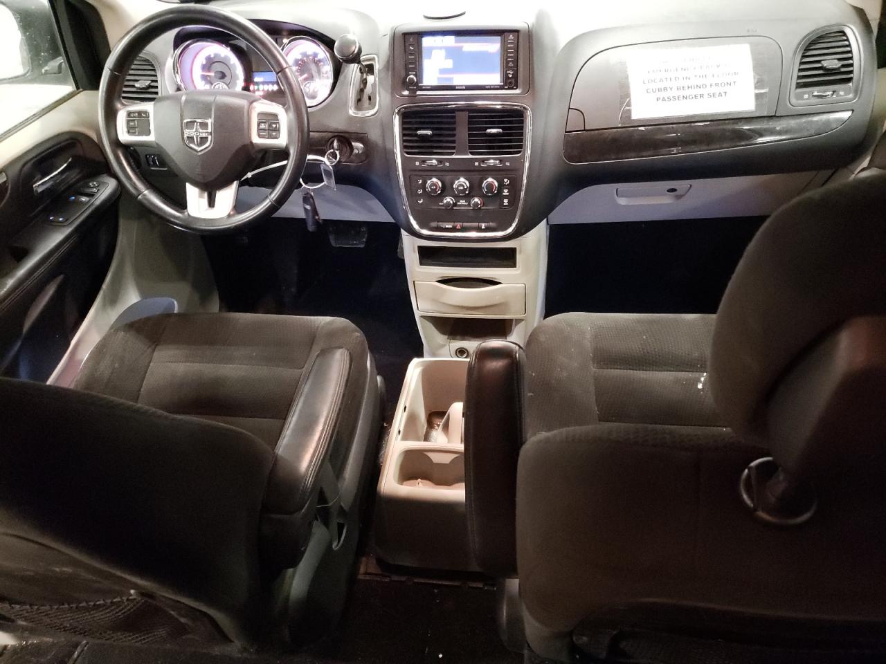 2015 Dodge Caravan - Image 8