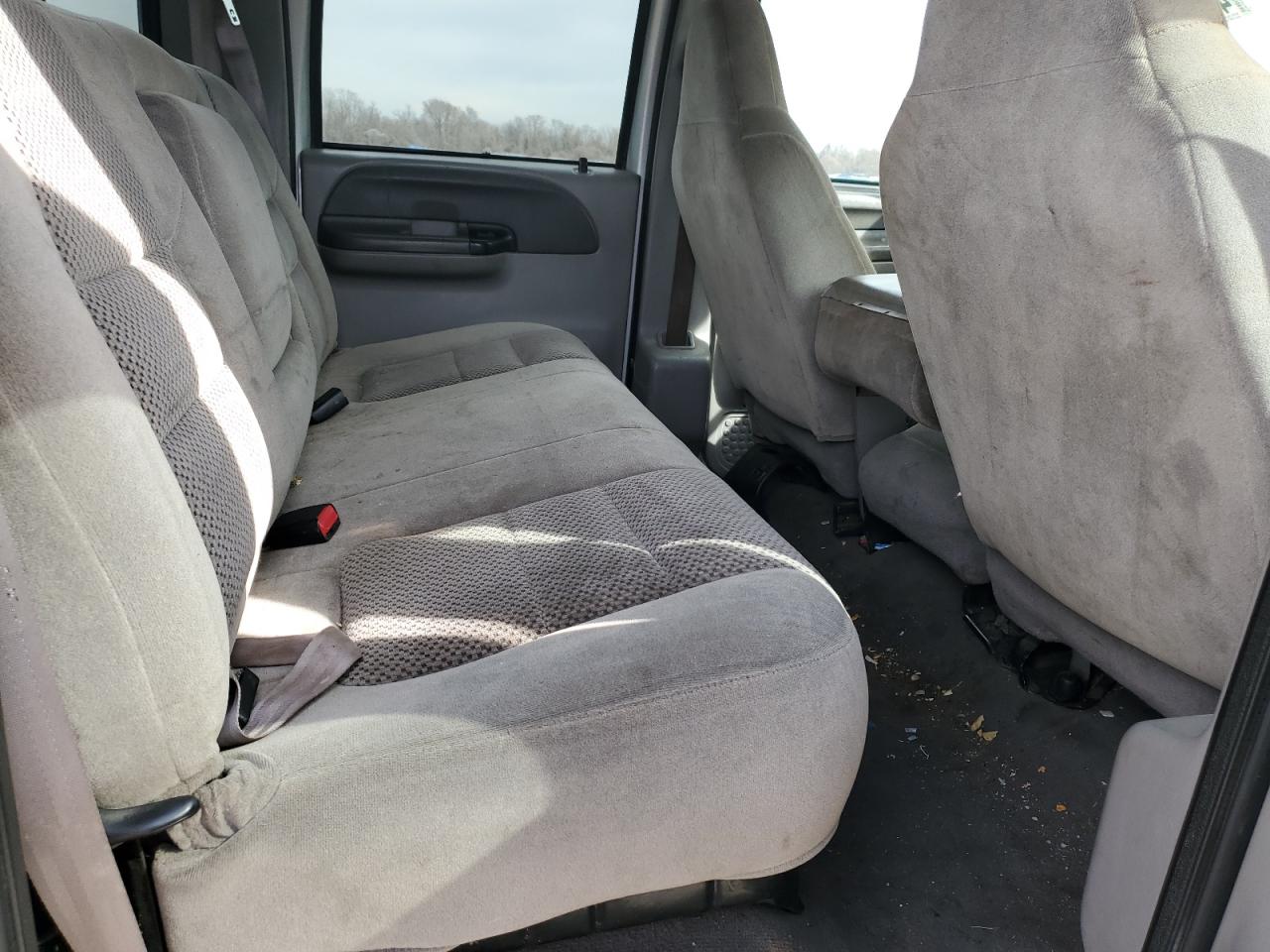 2001 Ford F250 - Image 11