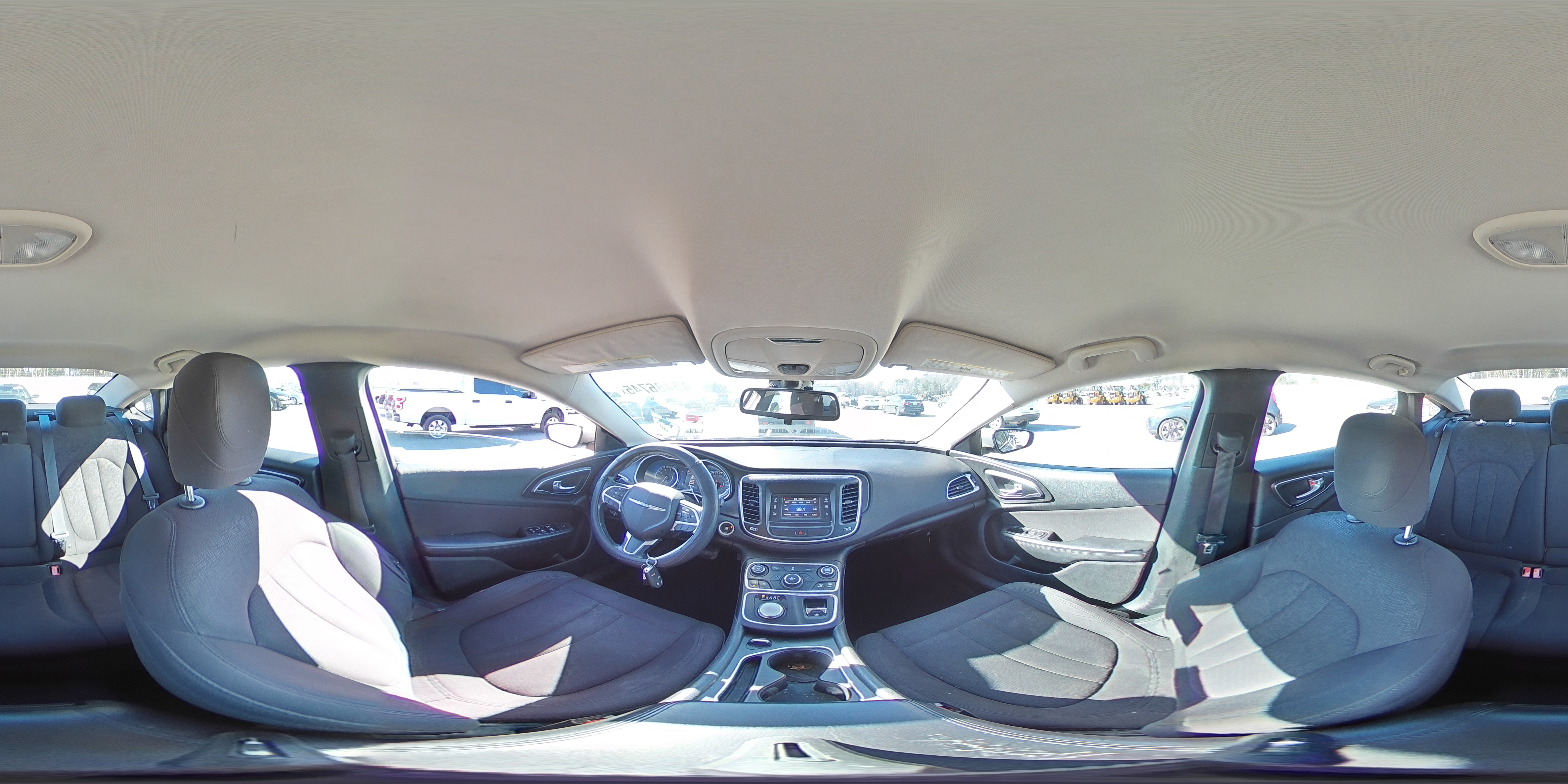 2015 Chrysler 200 - Image 13