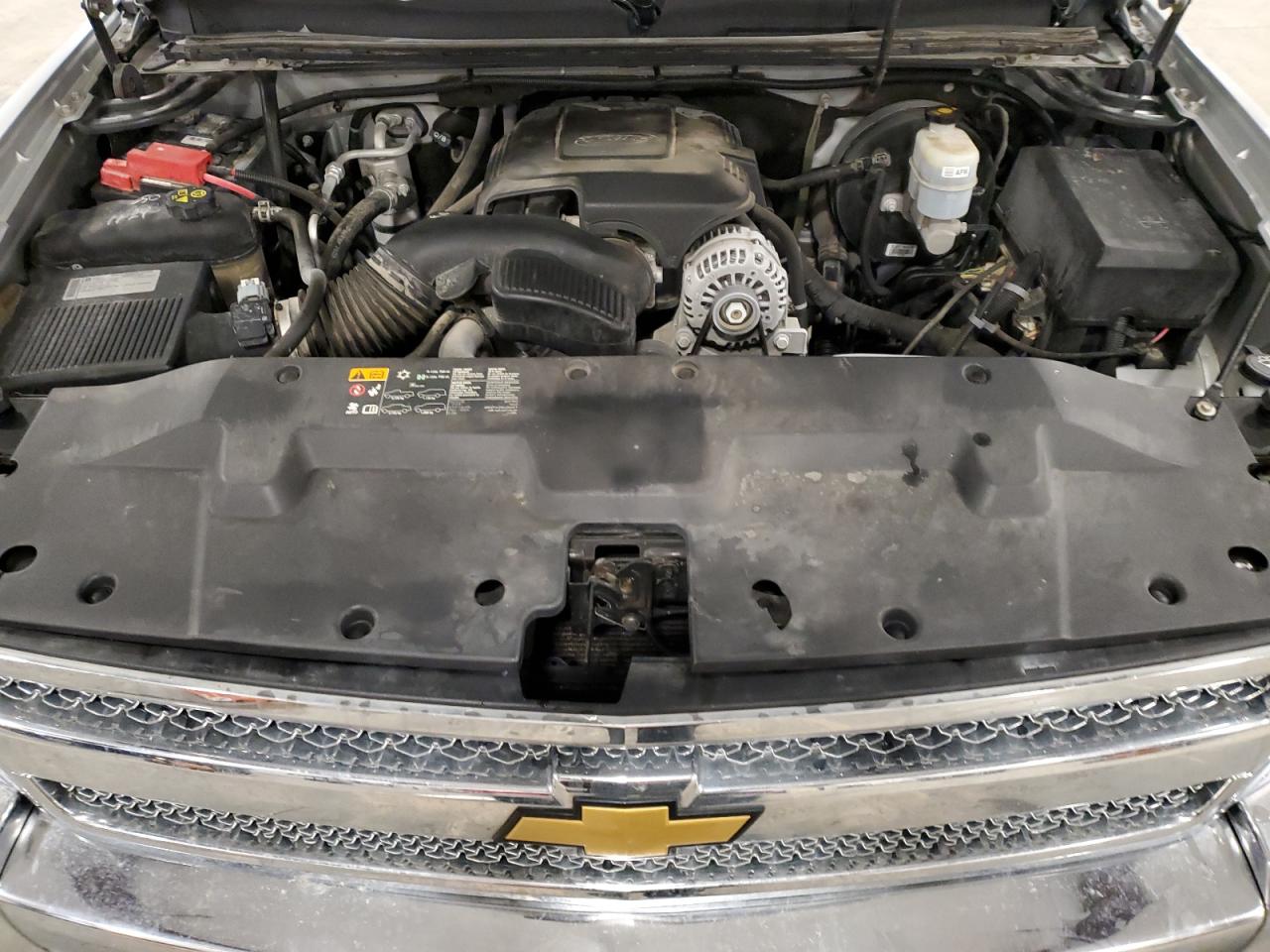 2012 Chevrolet Silverado - Image 11