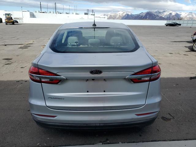  FORD FUSION 2019 Srebrny