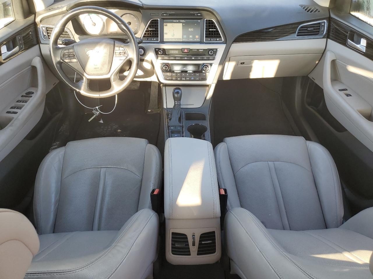 2016 Hyundai Sonata - Image 8
