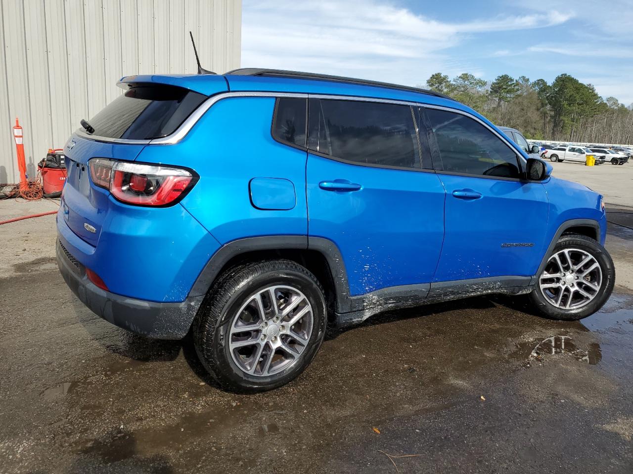2018 Jeep Compass - Image 3