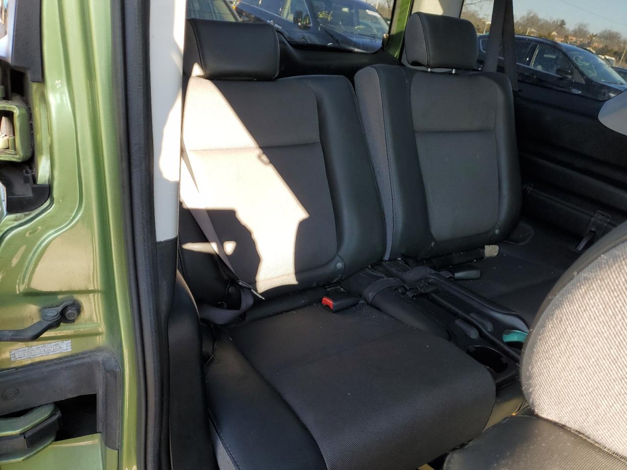 2006 Honda Element - Image 11