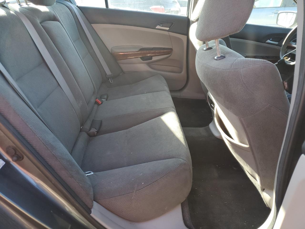 2011 Honda Accord - Image 11