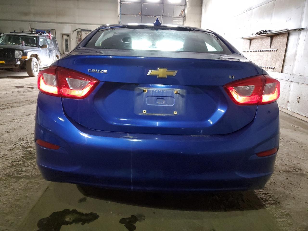 2018 Chevrolet Cruze - Image 6