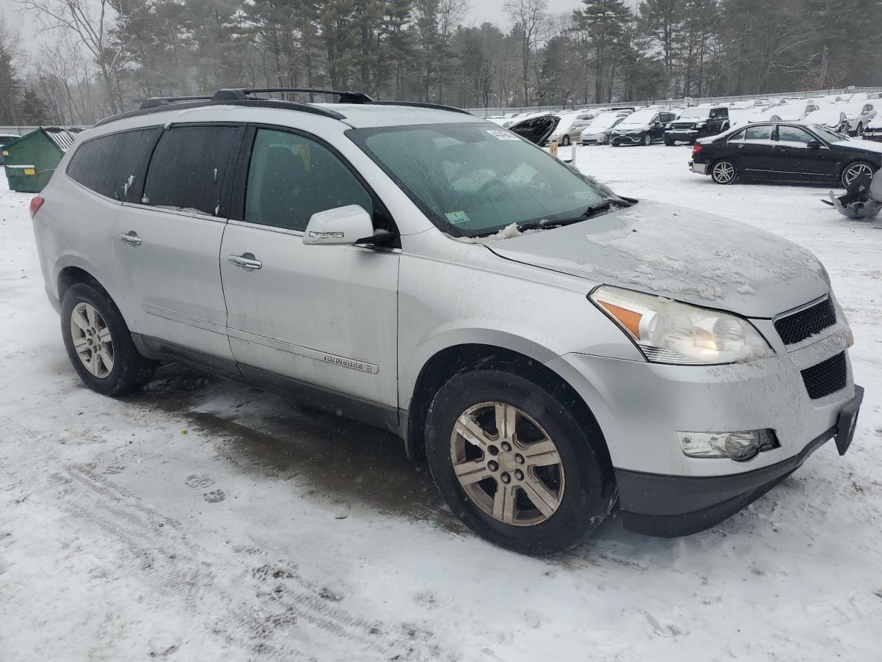 2009 Chevrolet Traverse - Image 4