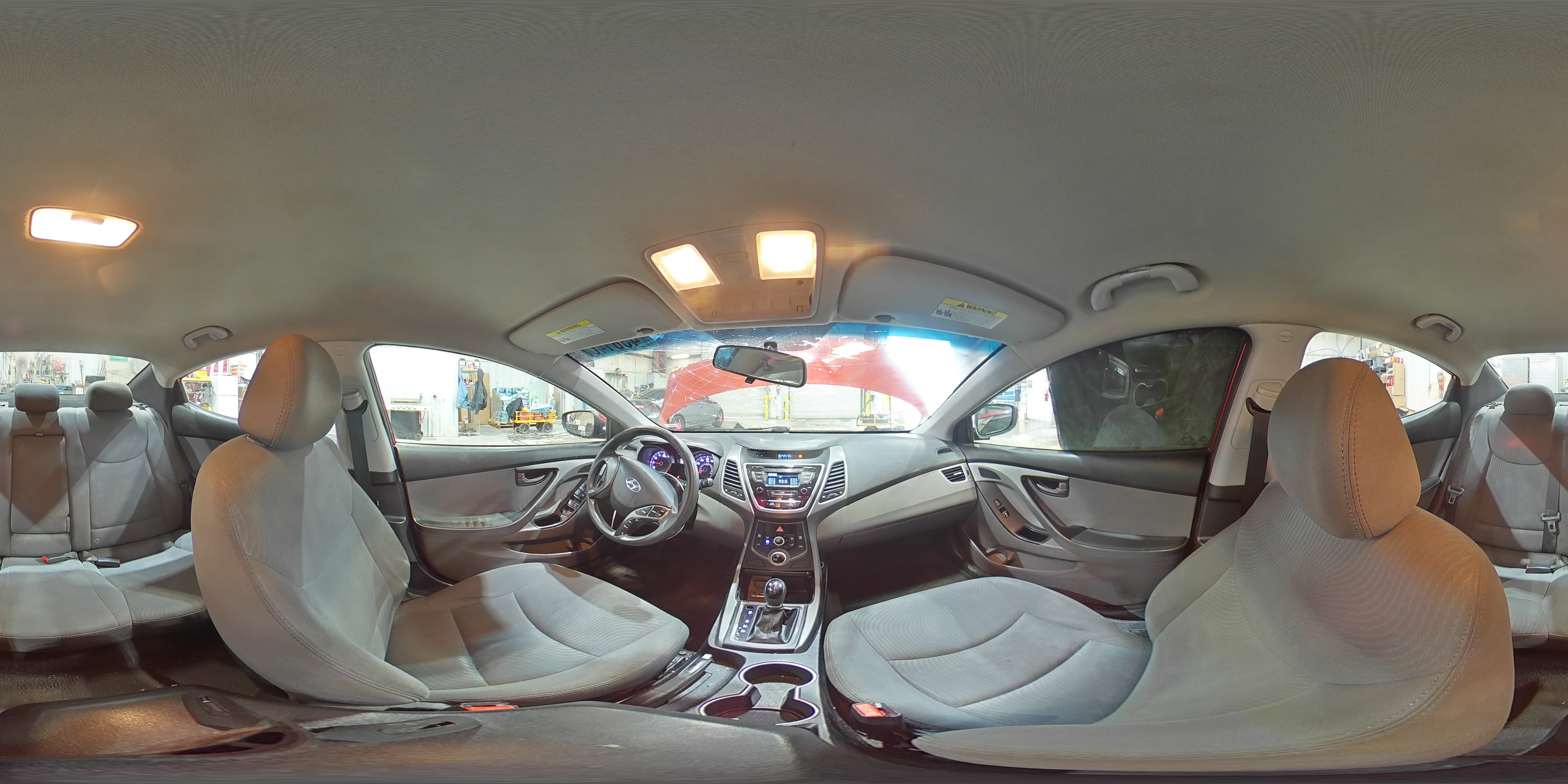 2014 Hyundai Elantra - Image 15