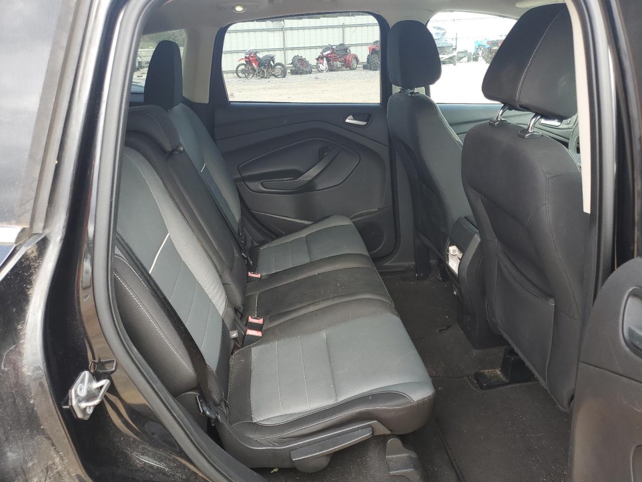 2015 Ford Escape - Image 12