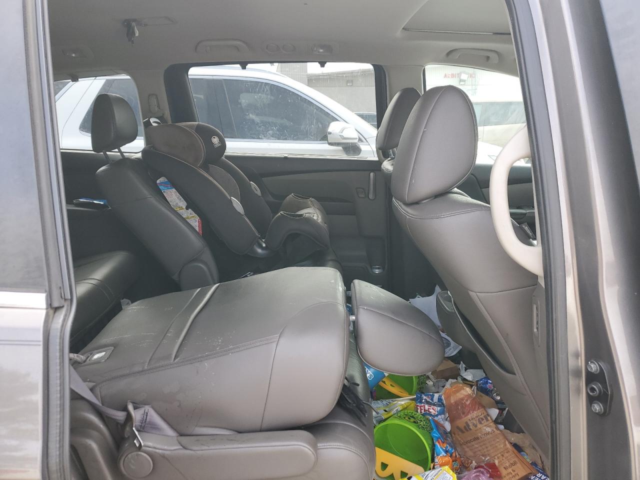 2011 Honda Odyssey - Image 11