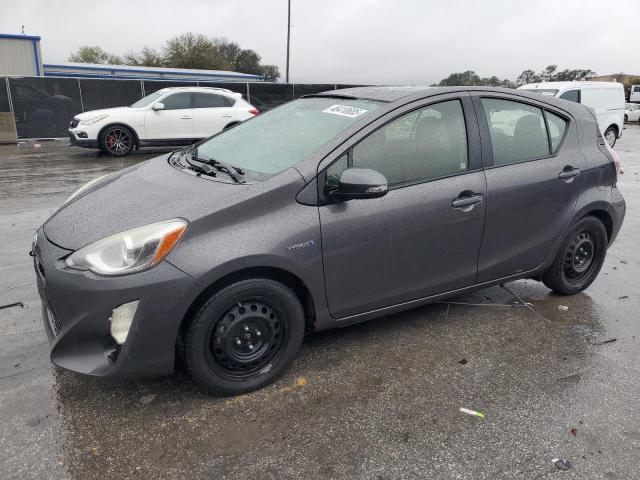 2015 Toyota Prius C 