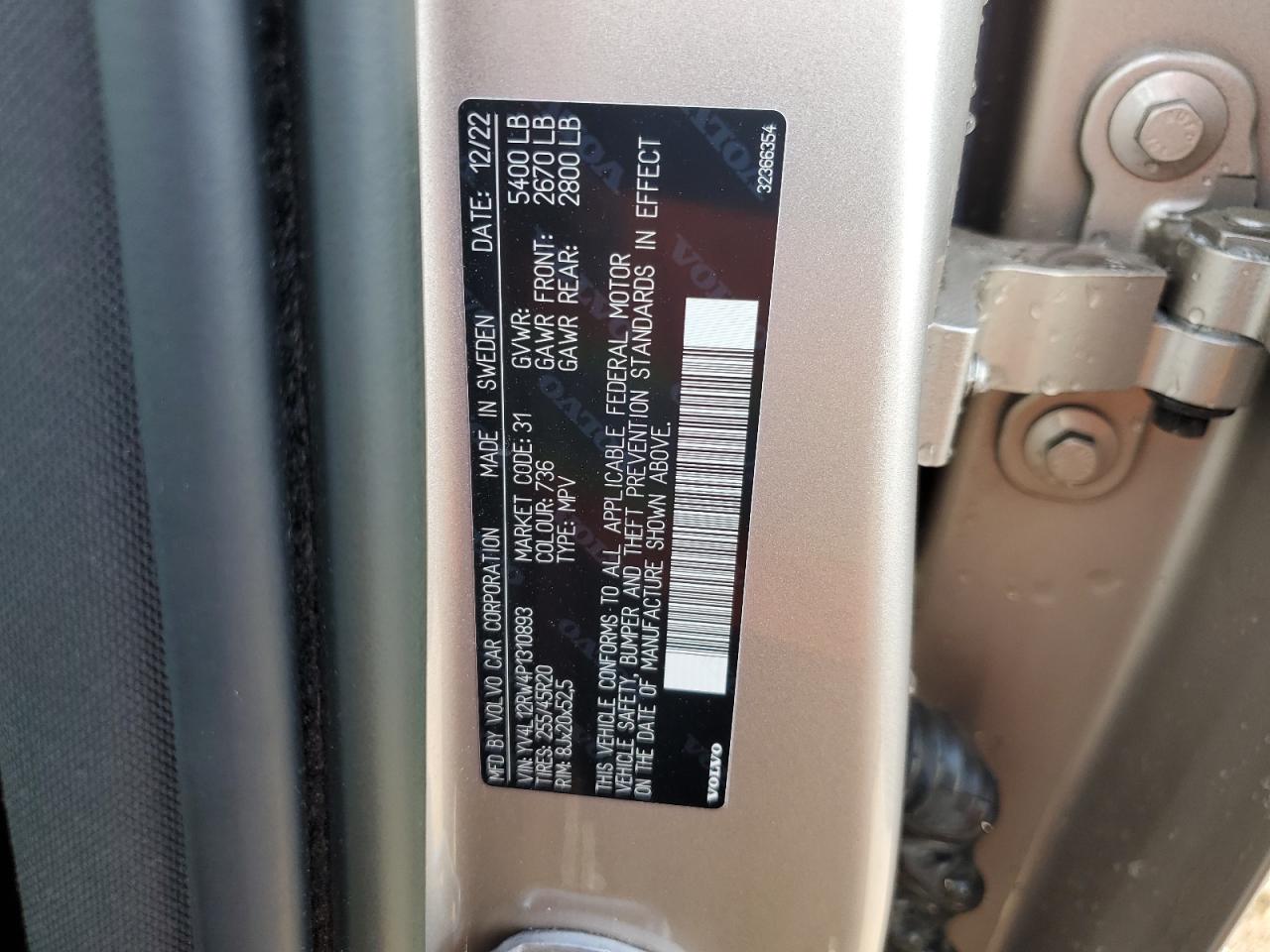 2023 Volvo XC60 - Image 13