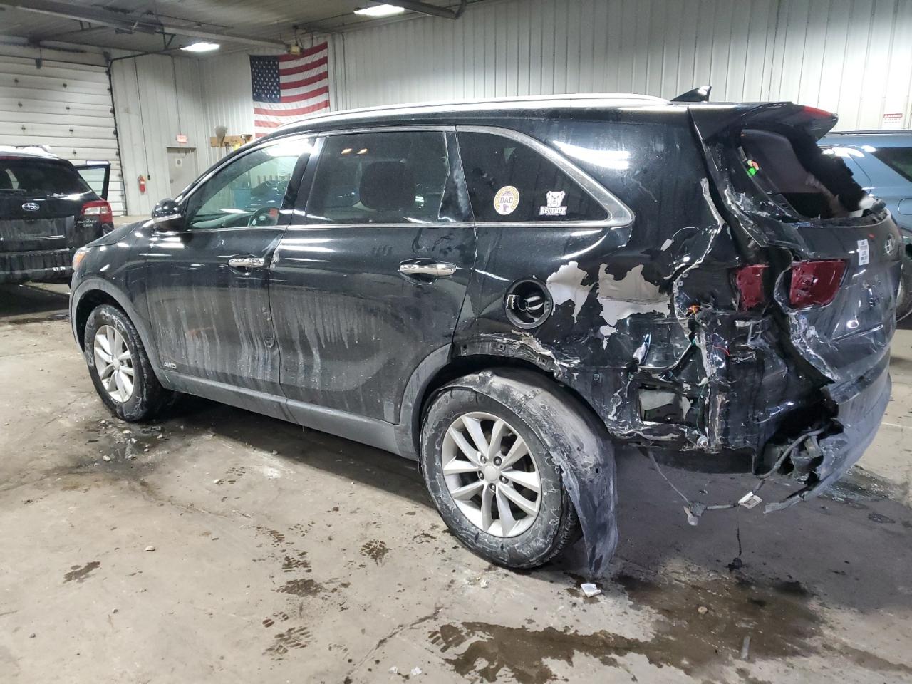 2016 Kia Sorento - Image 2