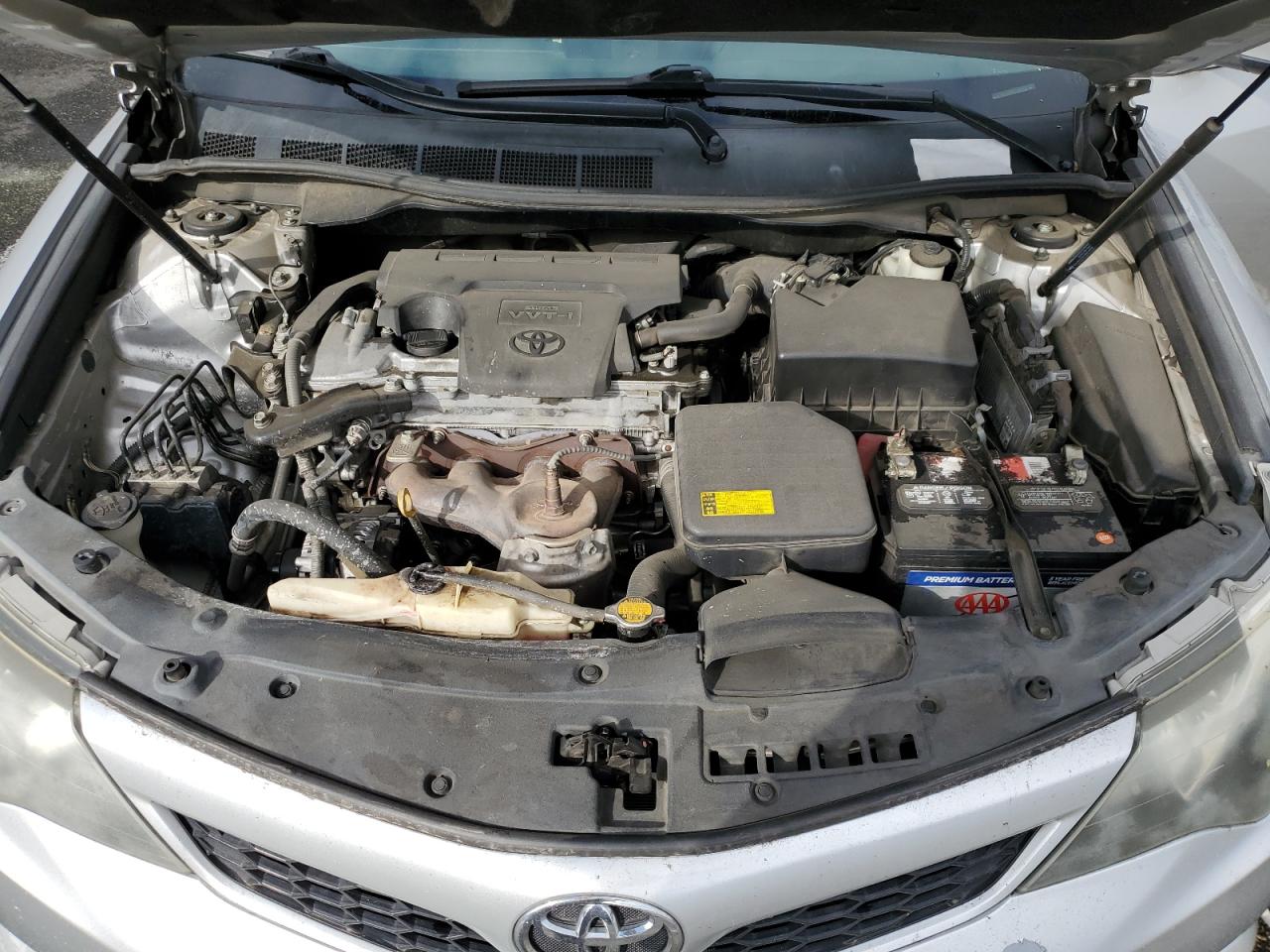2013 Toyota Camry - Image 11