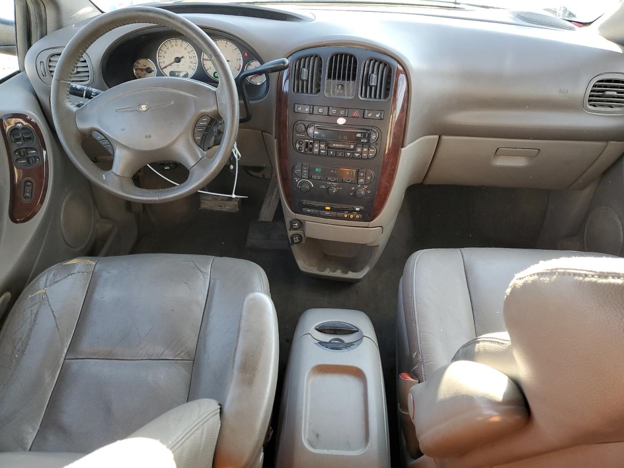 2003 Chrysler Town & Country - Image 8