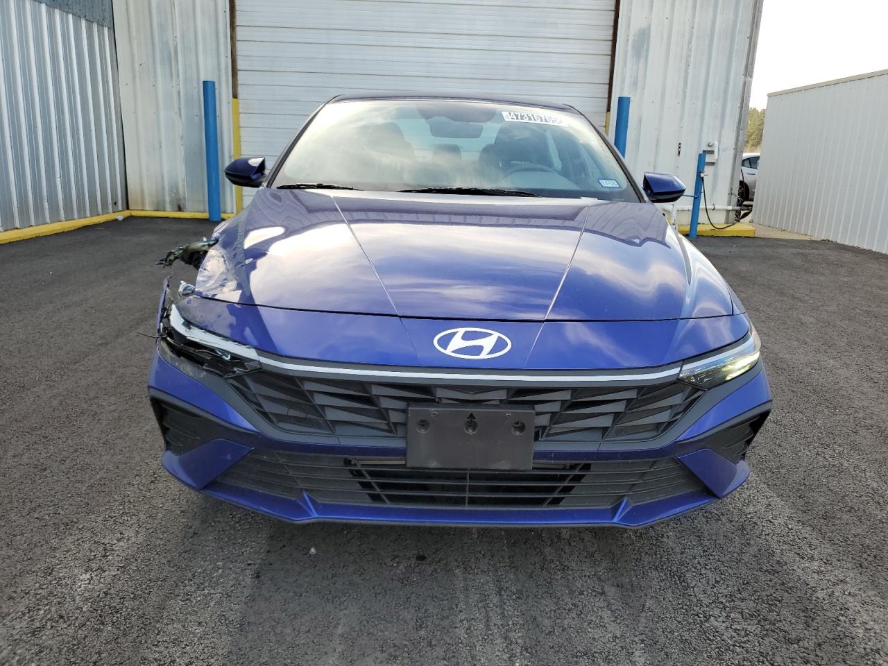 2024 Hyundai Elantra - Image 5