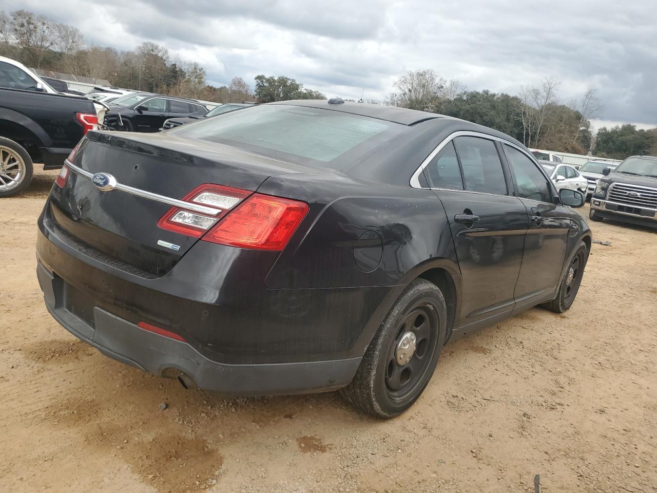 2015 Ford Taurus - Image 3