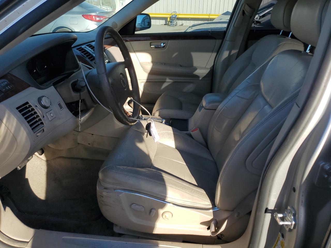 2006 Cadillac DTS - Image 7