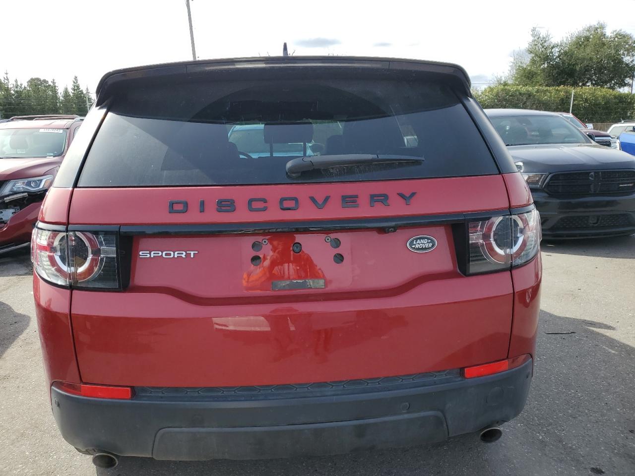 2016 Land Rover Discovery - Image 6