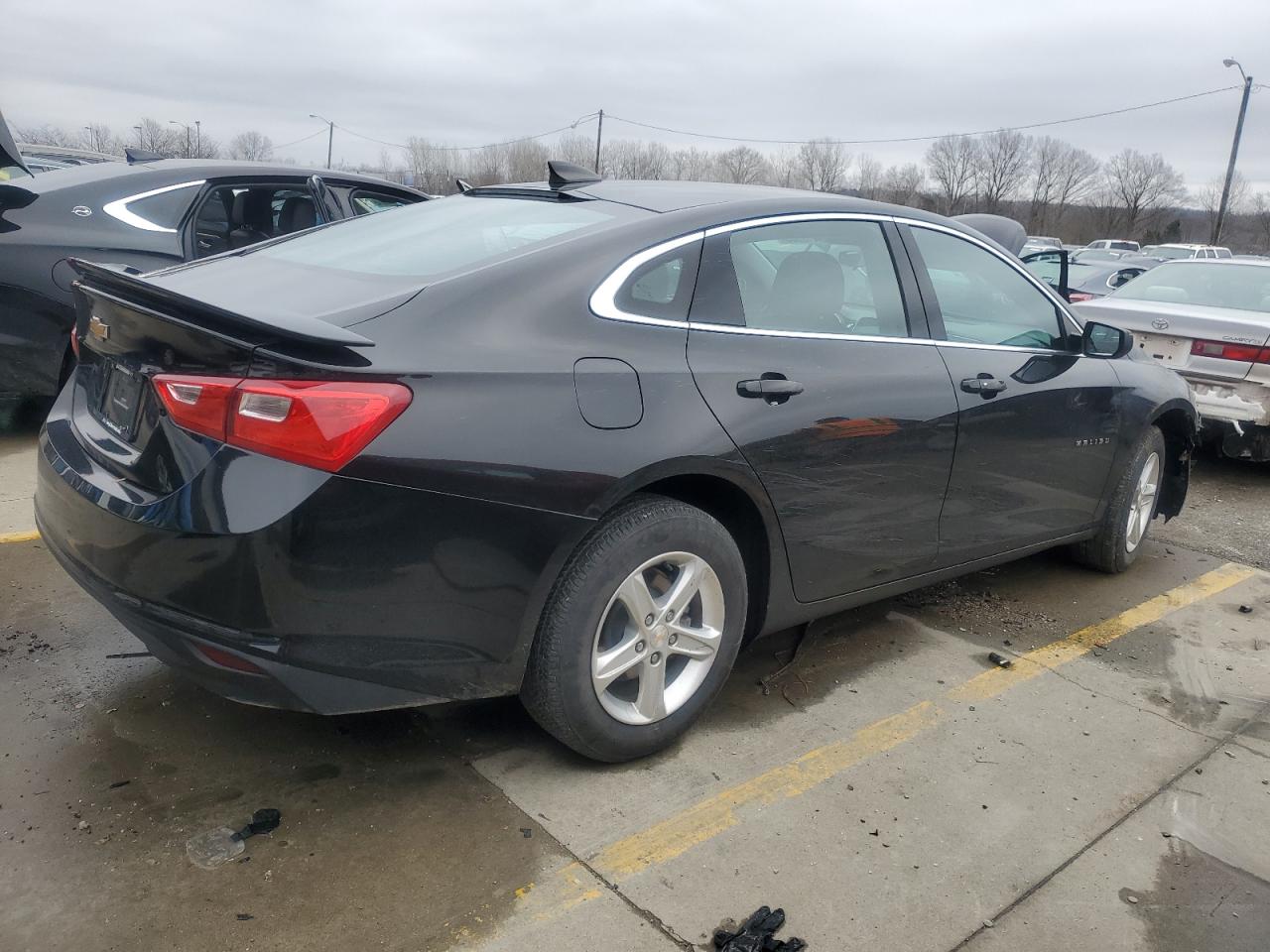 2022 Chevrolet Malibu - Image 3