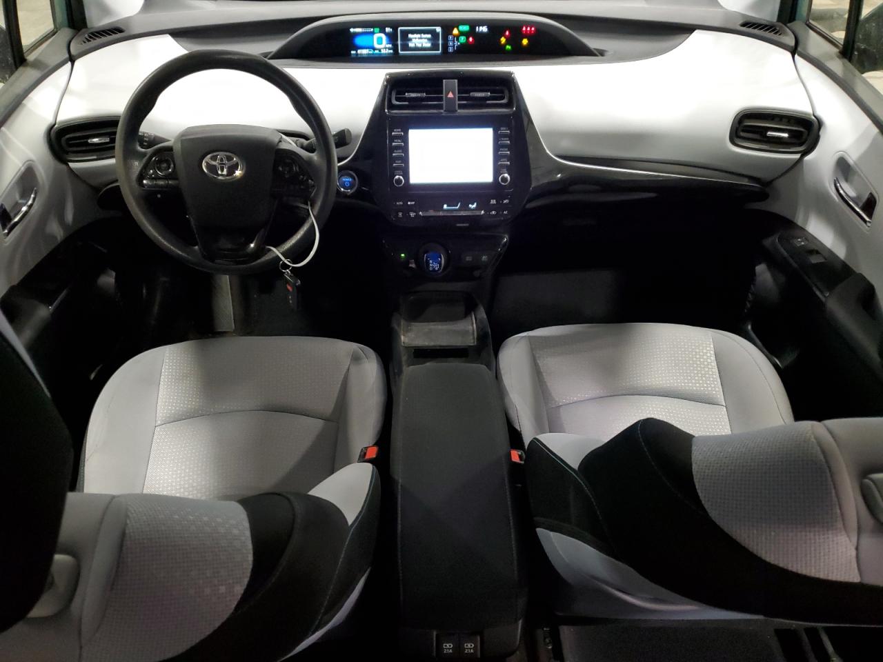 2020 Toyota Prius - Image 8