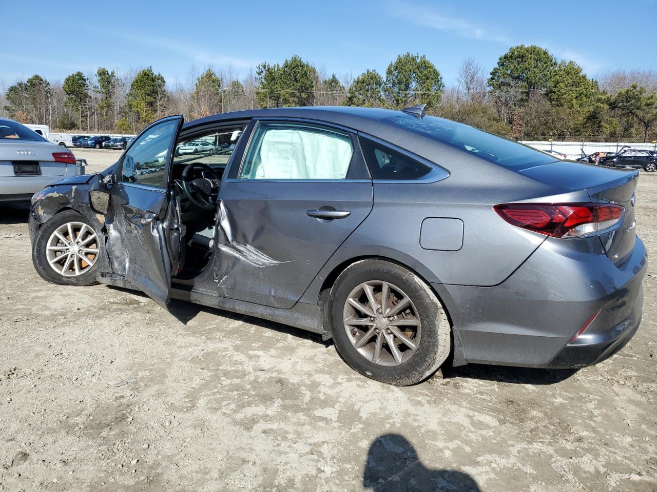 2019 Hyundai Sonata - Image 2