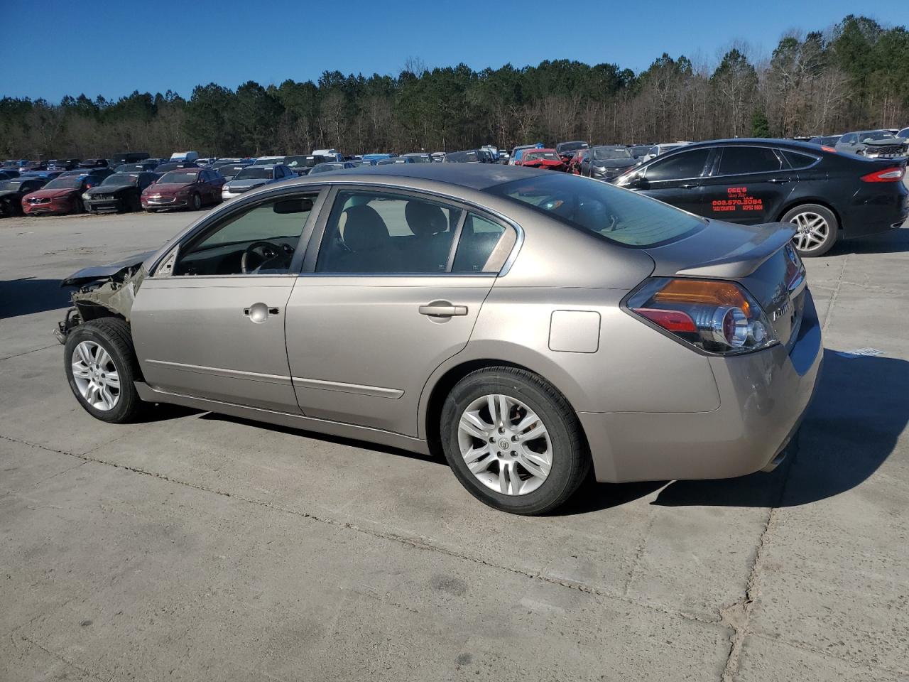 2012 Nissan Altima - Image 2