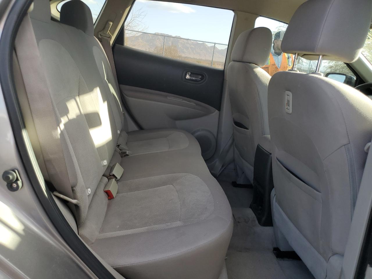 2013 Nissan Rogue - Image 11