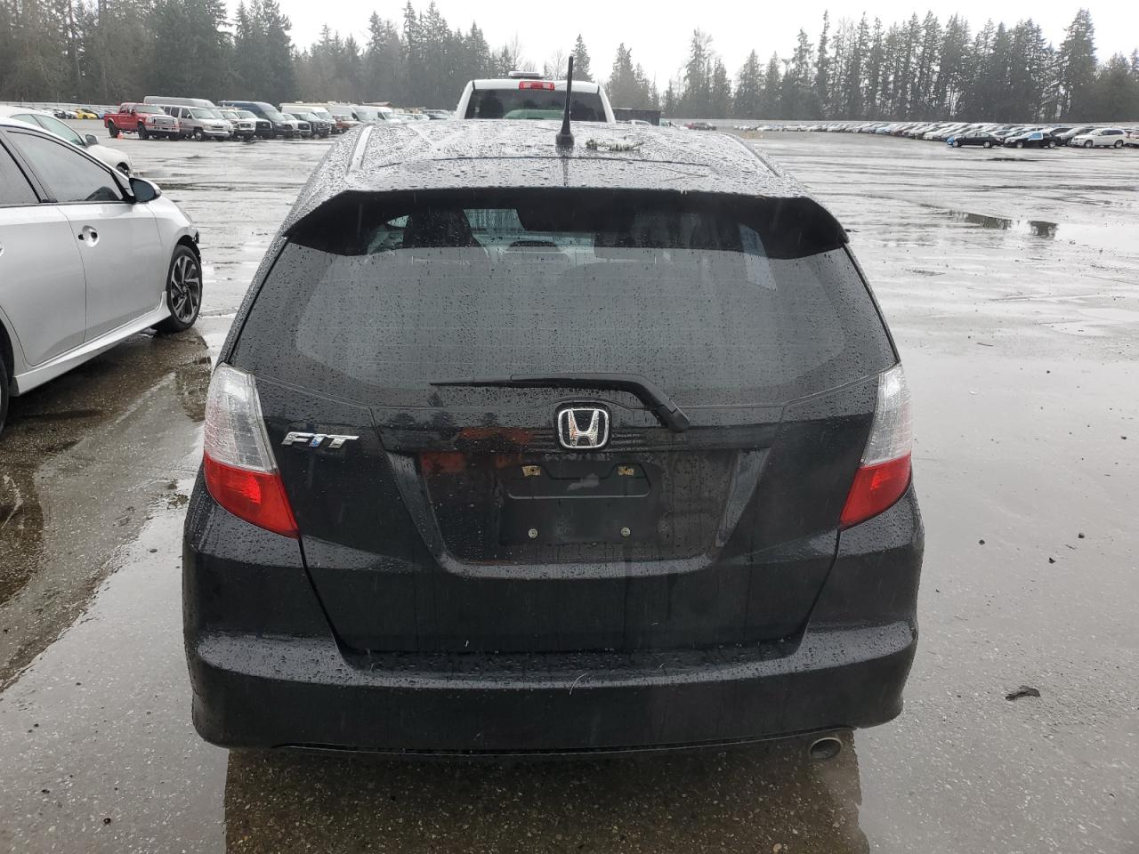 2010 Honda Fit - Image 6