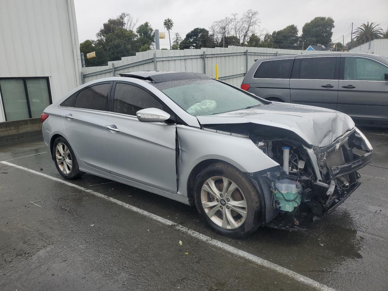 2013 Hyundai Sonata - Image 4