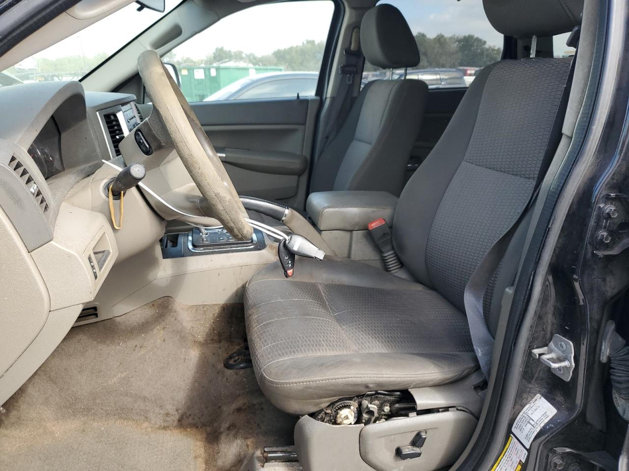 2010 Jeep Grand Cherokee - Image 7