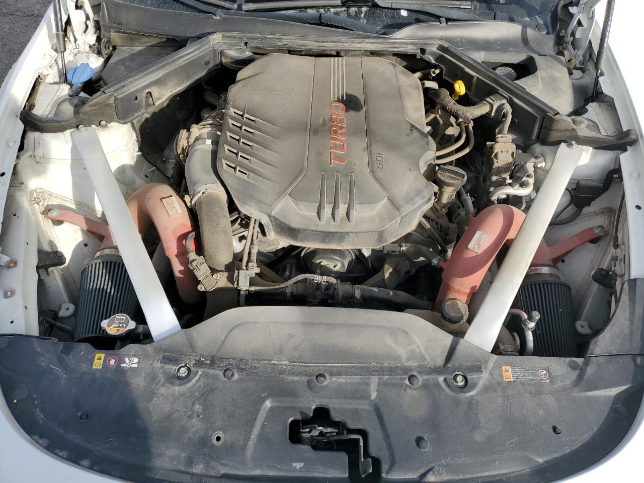 2018 Kia Stinger - Image 12