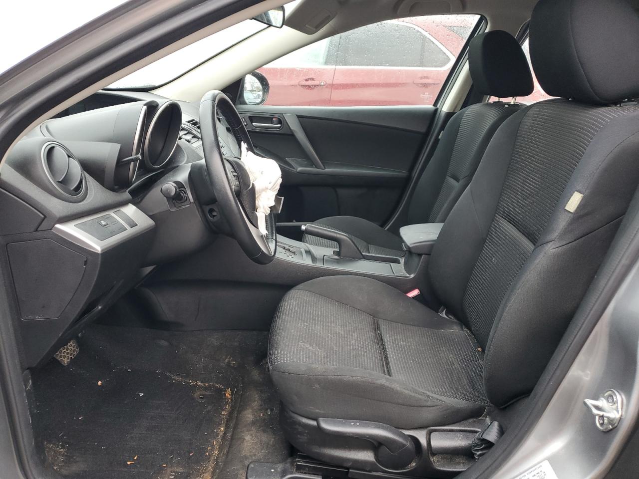 2013 Mazda 3 - Image 7
