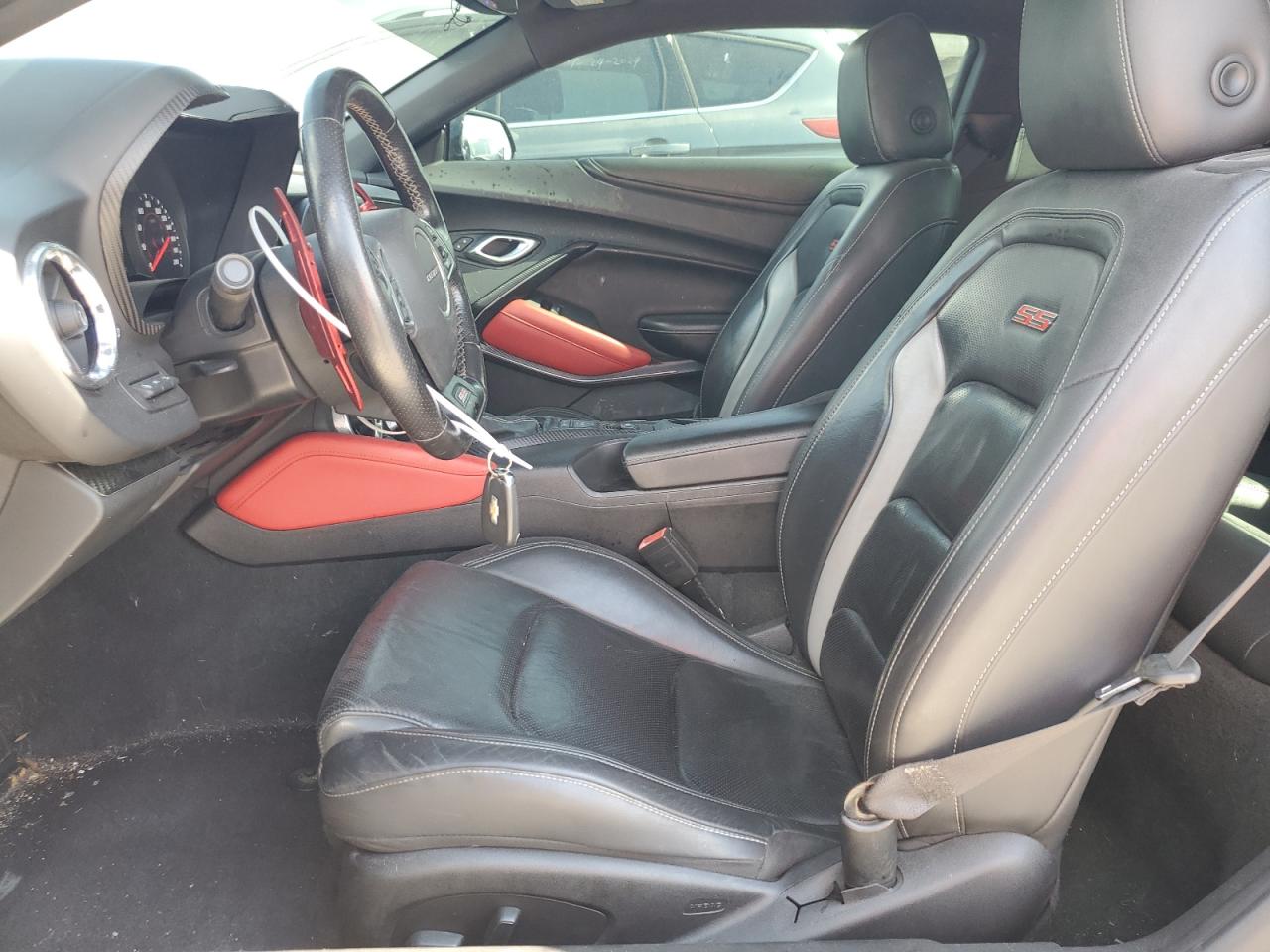 2018 Chevrolet Camaro - Image 7