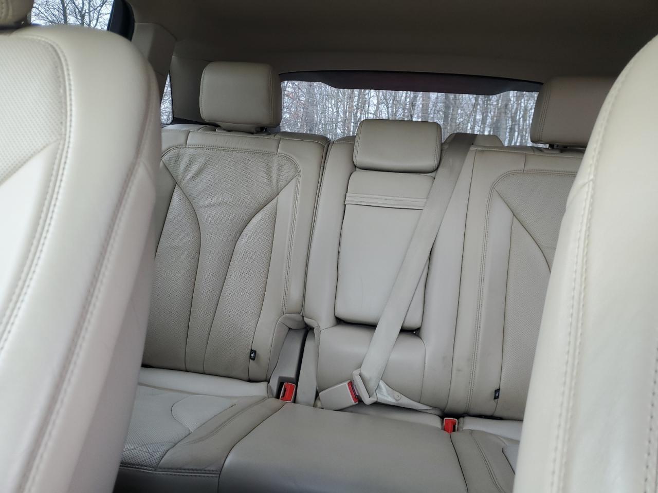 2016 Lincoln MKX - Image 10