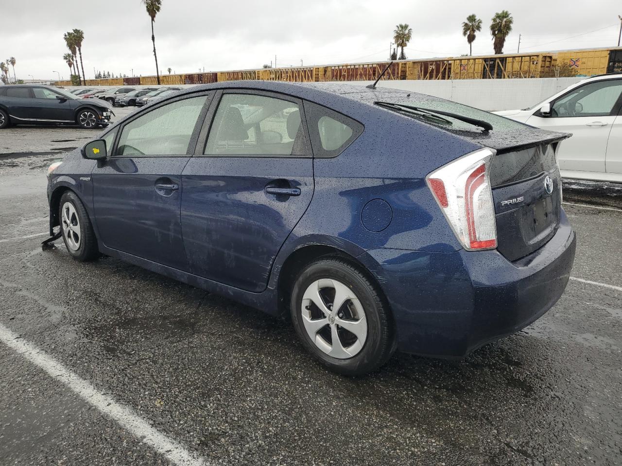 2015 Toyota Prius - Image 2