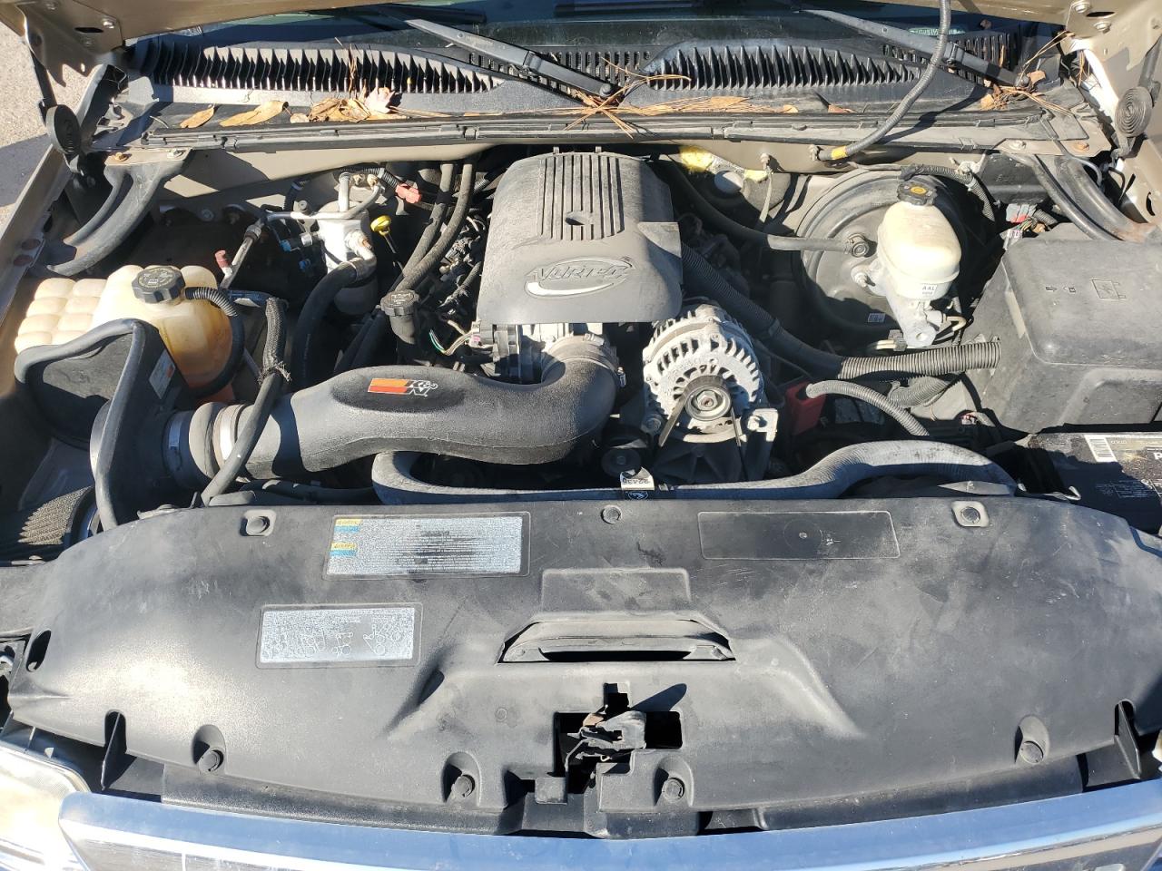 2005 GMC Sierra - Image 11
