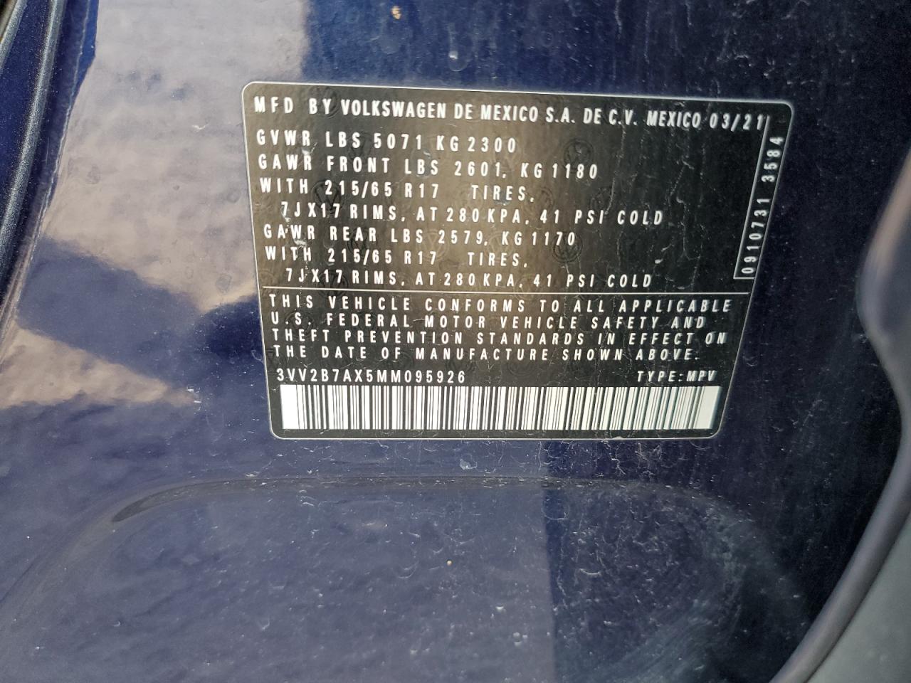 2021 Volkswagen Tiguan - Image 16