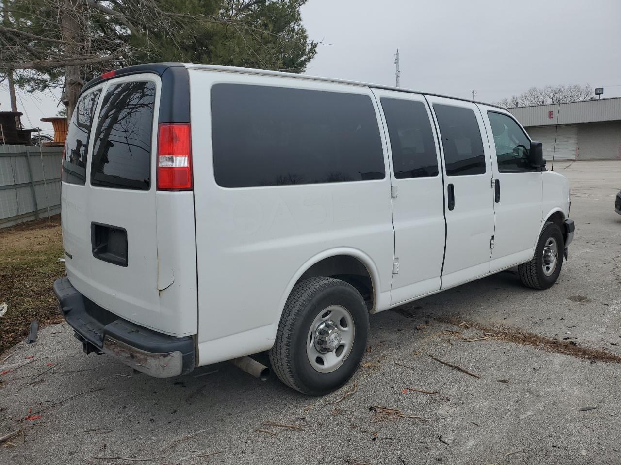 2017 Chevrolet Express - Image 3