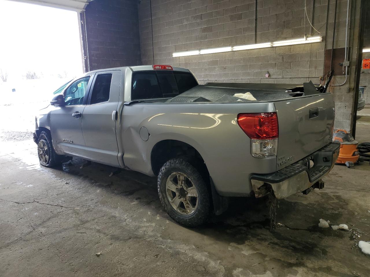 2011 Toyota Tundra - Image 2