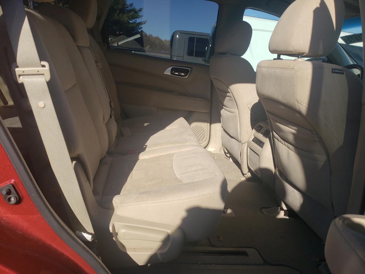 2013 Nissan Pathfinder - Image 10