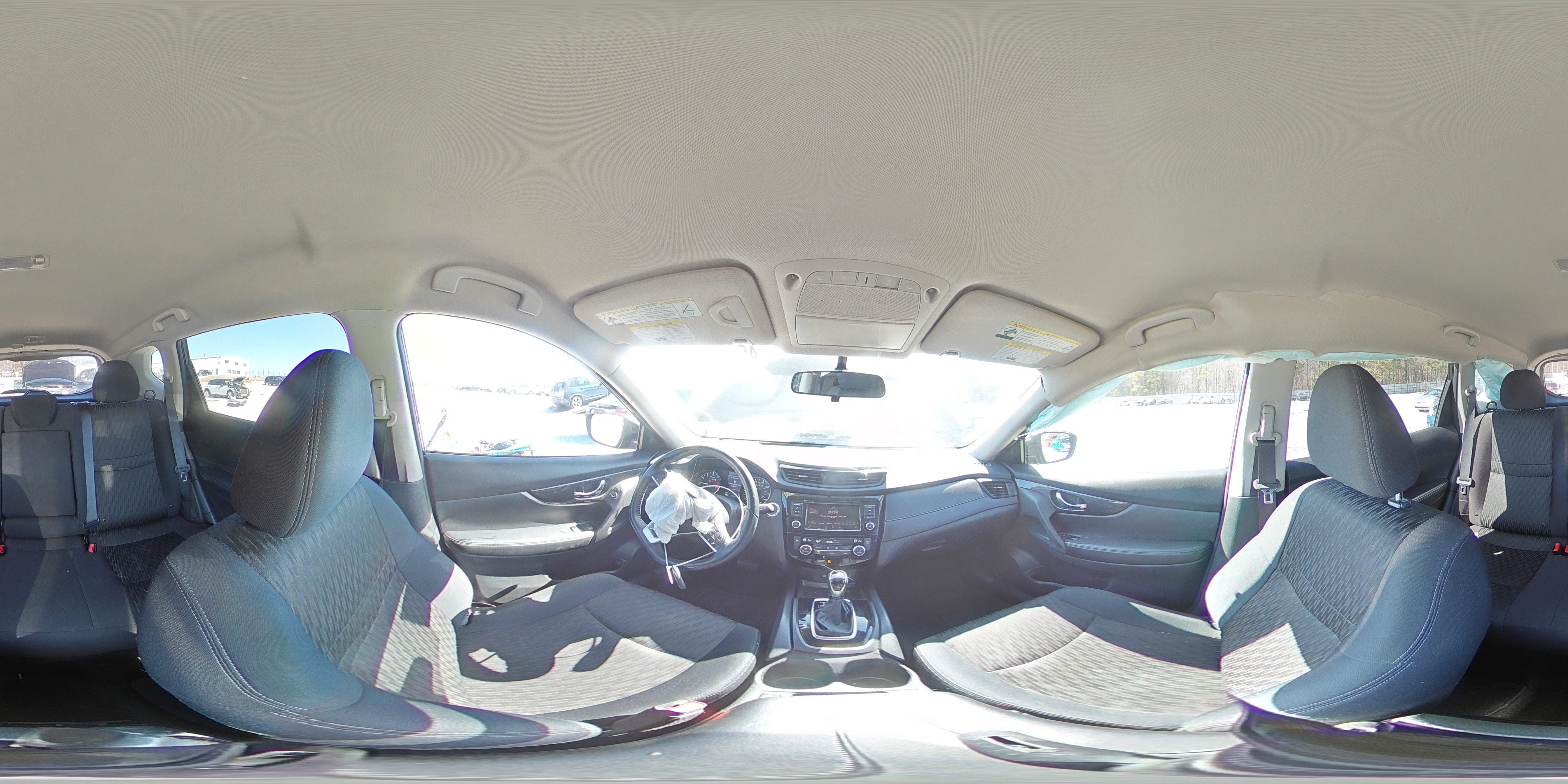 2018 Nissan Rogue - Image 14
