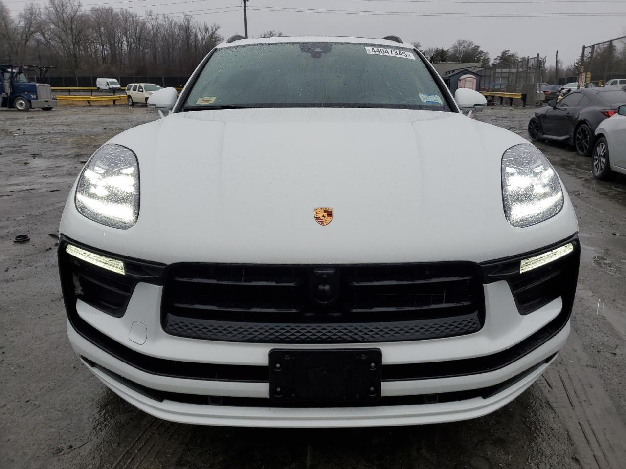 2024 Porsche Macan - Image 5