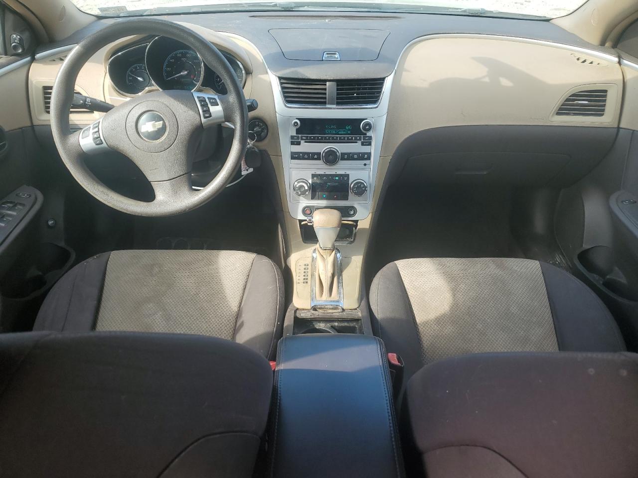 2009 Chevrolet Malibu - Image 8