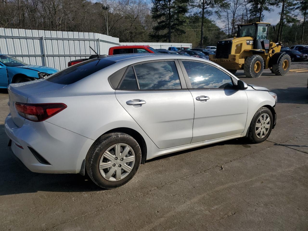 2023 Kia Rio - Image 3